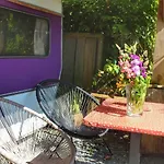 Campeggio Retro Caravans At Valentia Island Escape *