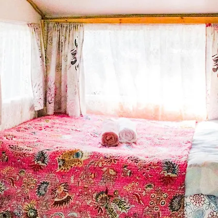 Retro Caravans At Valentia Island Escape *