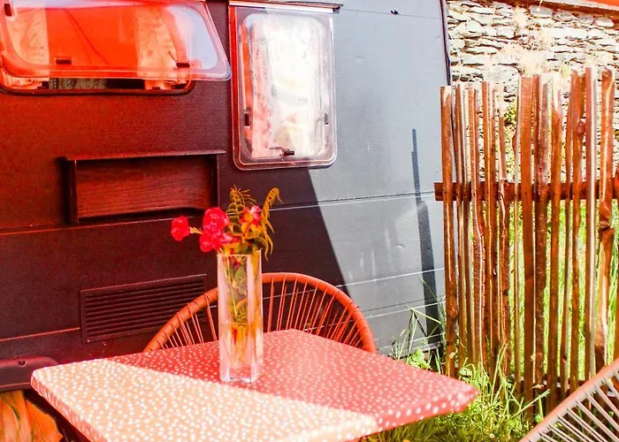 Retro Caravans At Valentia Island Escape * Chapeltown