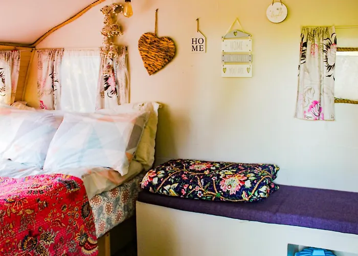 Kemp Retro Caravans At Valentia Island Escape *