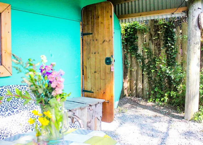 Retro Caravans At Valentia Island Escape Kemp
